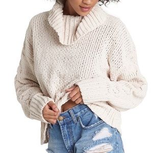 Billabong Sweater with sleeve details